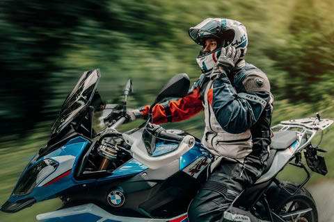 Bluetooth_Communications_for_Motorcyclists_480_x_320_a_1