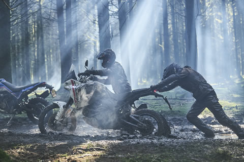 Bluetooth_Communications_for_Motorcyclists_480_x_320_f_1