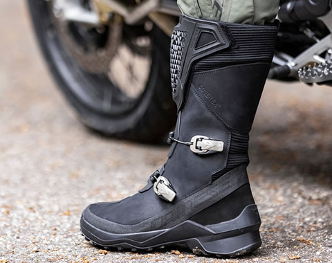How_to_choose_a_pair_of_Motorcycle_Boots_c_480