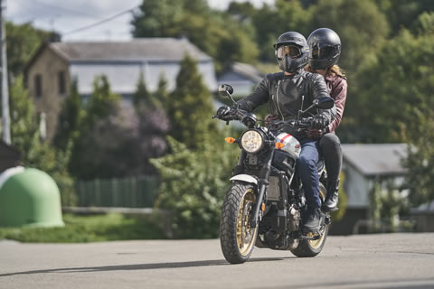 How_to_choose_good_Touring_Motorcycle_Clothing_f