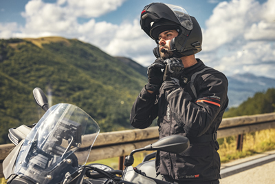 Schuberth_C5_Helmet_City_Blog_b