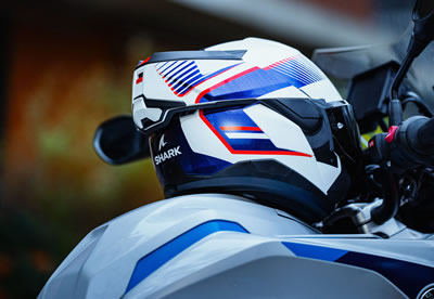 Shark_OXO_Helmet_City_Blog_image_a